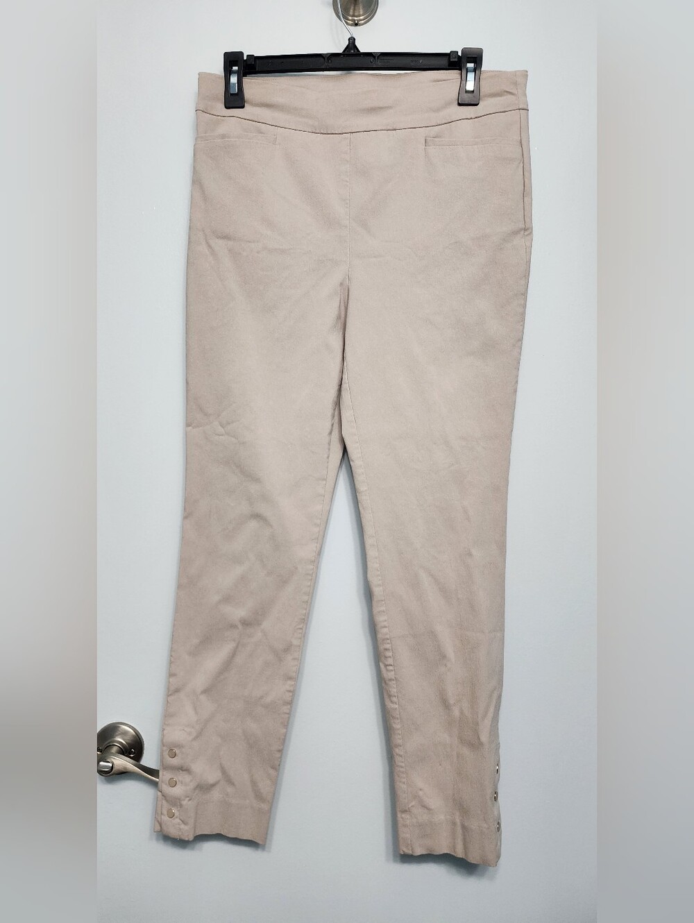 Chico’s | Perfect Stretch Ankle Pants with Button Hem Accent | Beige / Tan | S
